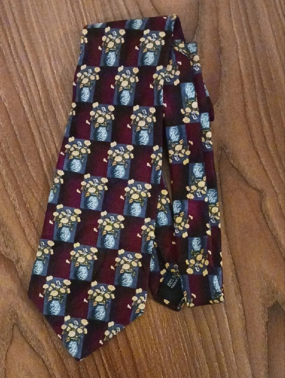 Men's Floral Vase Pattern Silk Tie - Burgundy and Blue